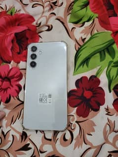 Samsung galaxy A16. ----8GB. . 256GB RAM  . . COLOR WHITE WITH BOX