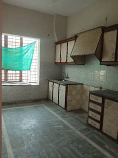10 Marla Corner House With Saparete Gate