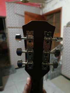 Guitar acoustar
