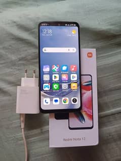 Full Box 33W fast charger 10/10 6/128GB final 31500 se kam ni hoga