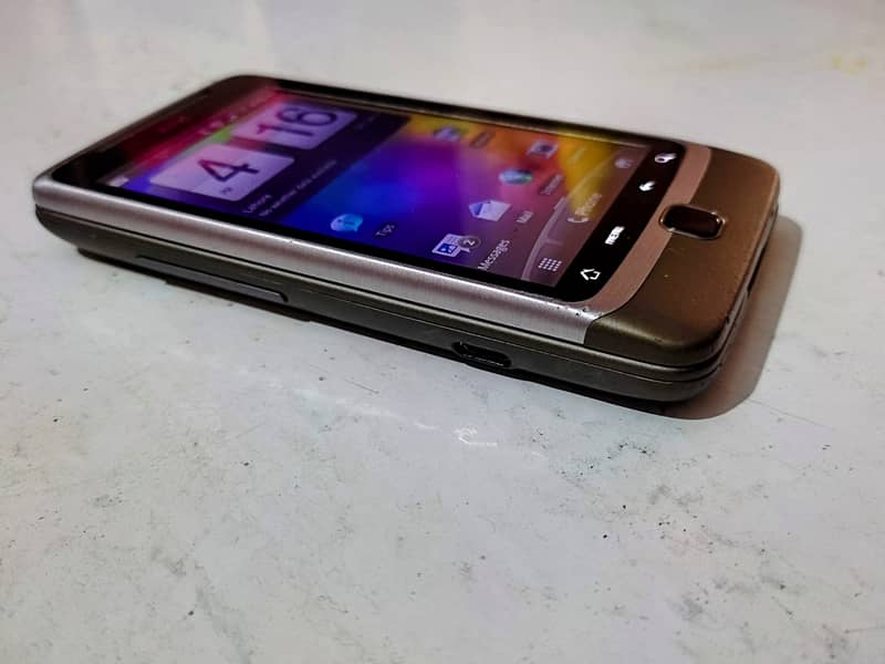 Beautiful Htc Desire Z Touch & keypad sim working All ok condition 2