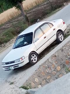 Toyota Corolla XE 2001