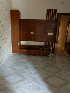 10 marla uper porshon for rent