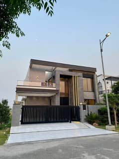 1 kanal house available for rent in Lake city Lahore