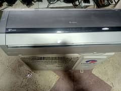 Gree 1.5 tan inverter Ac g10