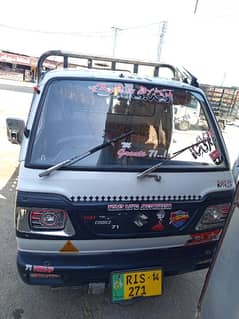 Suzuki Ravi 2013