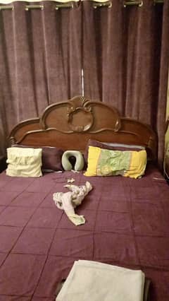Strong Shisham Wood Bedset available – Old style