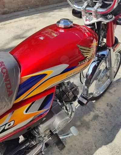 BRAND NEW HONDA CD 70 2025 MODEL WITH GOLDEN NUM OF ISB