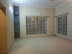 1 Kanal Upper Portion For Rent