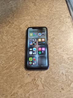 i phon 11 in lush condition 10/10