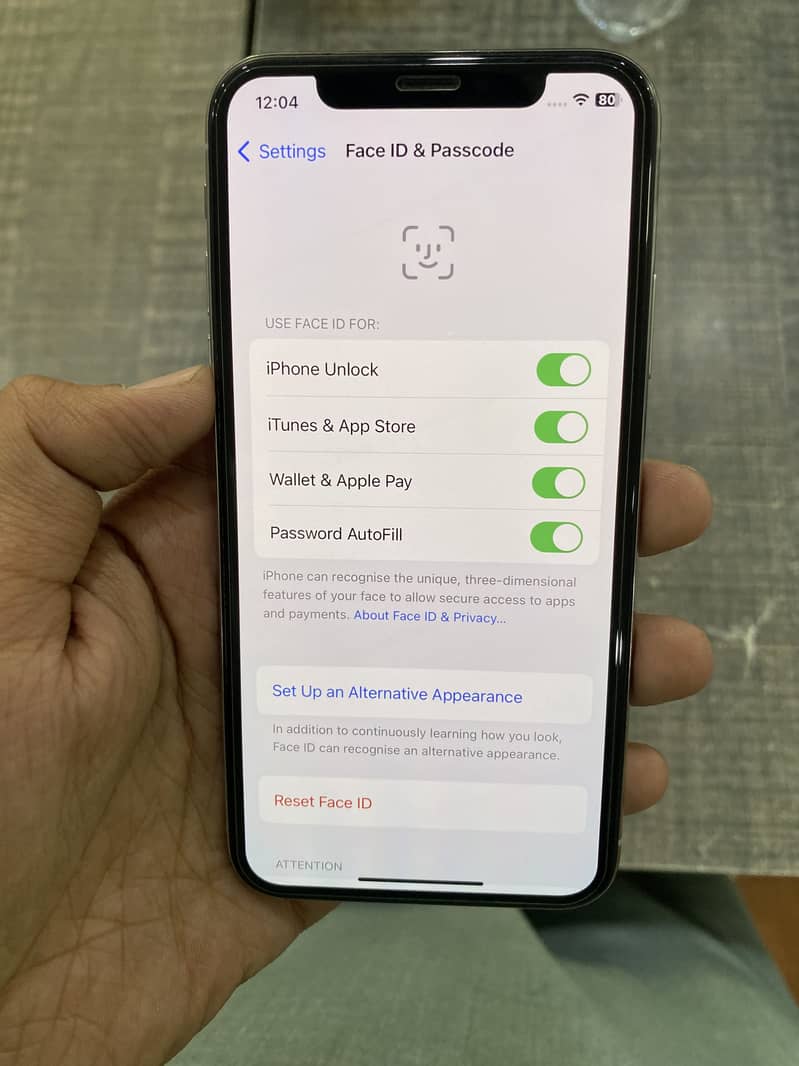 Iphone x 256 pta read add 5