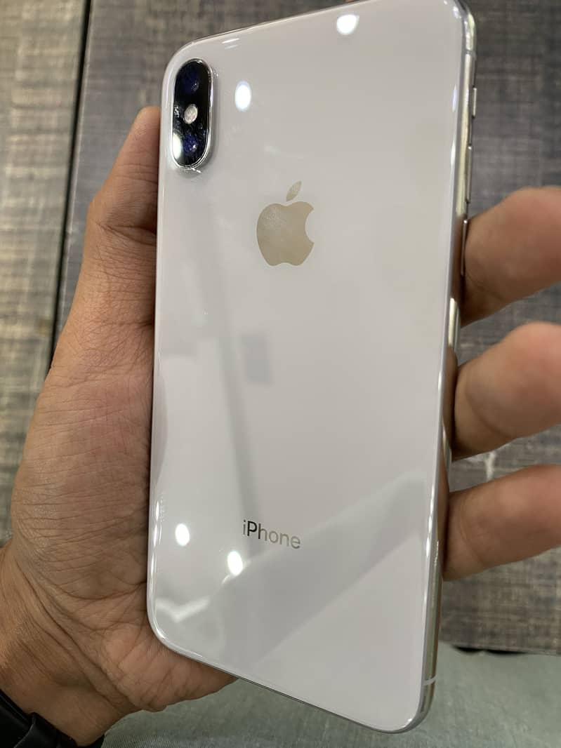 Iphone x 256 pta read add 11