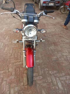 Suzuki GS 150 2023