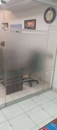 front glass door  achi condition hay 0300-9210514