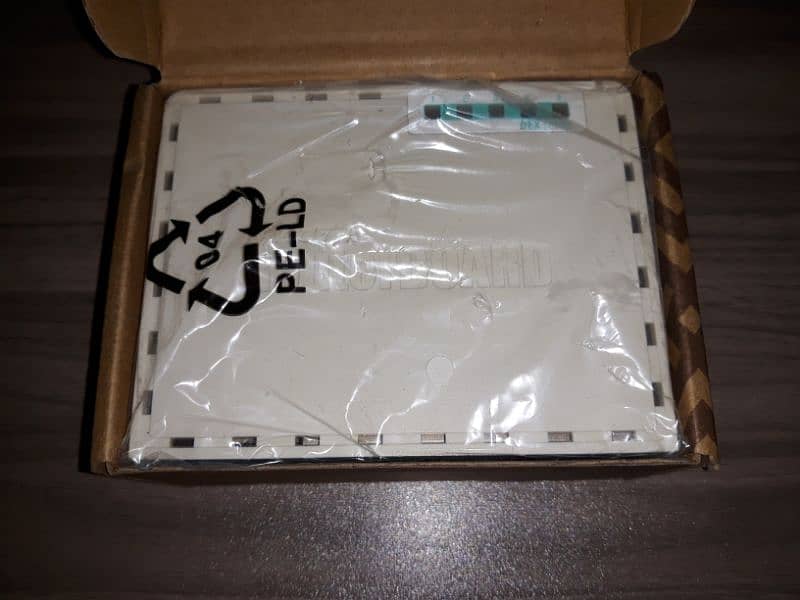 Mikrotik hEX RB750Gr3 5-port Ethernet Gigabit Router 0