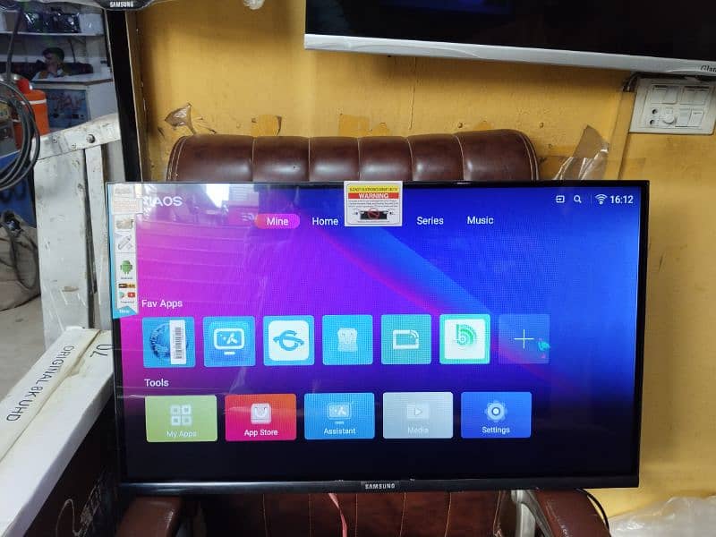 Faramless 32 inch Led TV wifi 03345354838 0