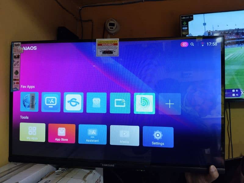 Faramless 32 inch Led TV wifi 03345354838 2