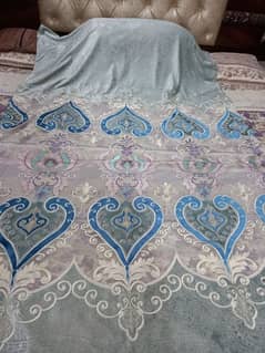 Beautiful curtons very good condition 0,3,1,3,4,1,1,6,9,8,4