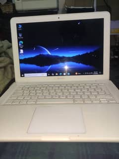 MacBook mid 2010 for sale