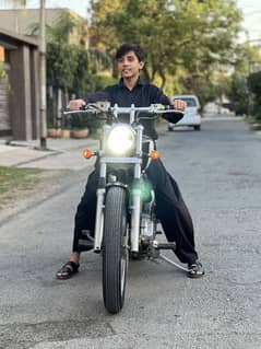Suzuki boulevard S40 650cc mint condition