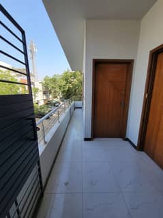 Upper