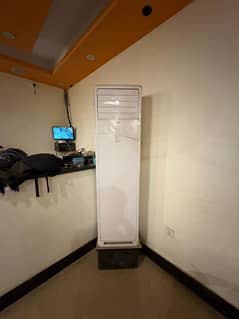 Haier 2 ton Floor AC