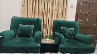 Pair of Green Velvet Armchairs – Stylish & Comfortable