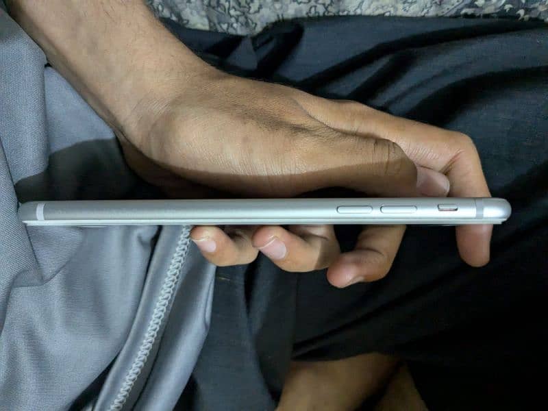 Iphone 7 plus 32GB Non Pta In Lush condition scratchless 1