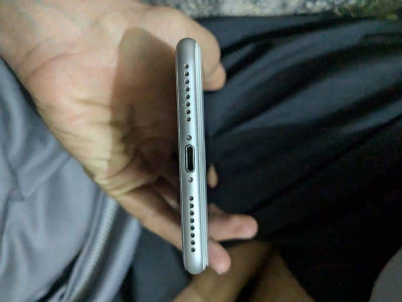 Iphone 7 plus 32GB Non Pta In Lush condition scratchless 3