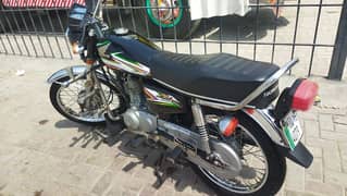 Honda 125 model 2015 black color