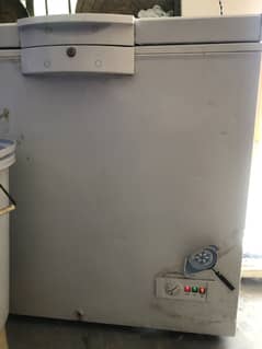 DAVA,s freezer 1 year used an install a interior cooling plate