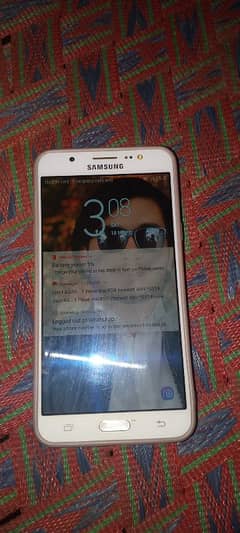 Samsung Galaxy J76