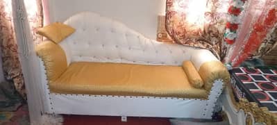 Deewan and Full Sofa Set with Table