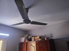 Three in numbers Copper winding running fans for Sale in DHA