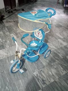 Kids tricycle / bicycle