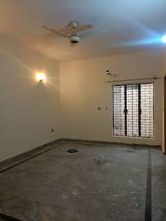 10MARLA UPPER PORTION DHA PHASE 4