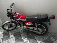 HONDA 125 2015 red color