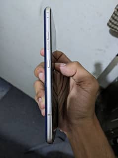 LG