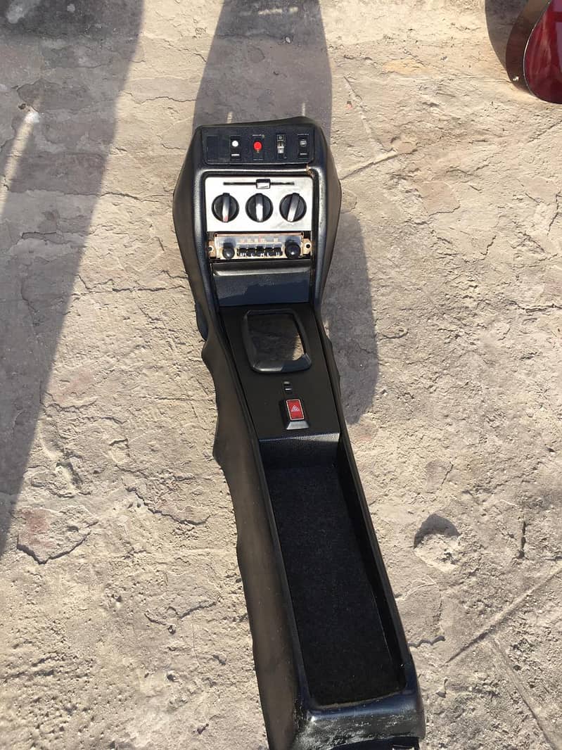 Mercedes Benz W123 E-Class Console Speed O Meter Grill Parts 240D 300D 0