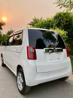 Honda n one
