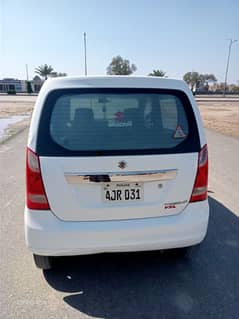 Good condition car . one handed use in home