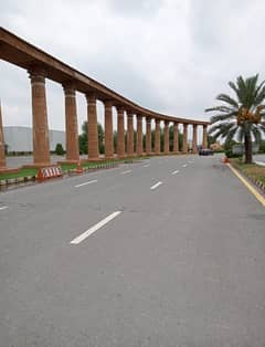 5 Marla On Ground Ready To Construction Plot On Good Location Walking Distance From Bahria Town For Sale In New Lahore City