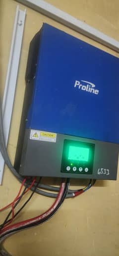 proline 1600 watt 4 pannel laga sakty ha 585 watt ke 12 volt ha