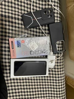 Infinix zero 30