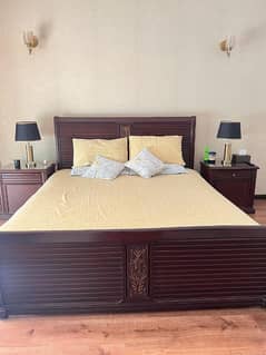 king-size bed with dressing table