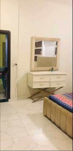 King size bed with complete room set