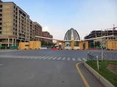 BEST OPERTUINTY FOR INVESTMENT 5MARLA COMMERCIAL PLOT FOR SALE POSSESSION AVAILABLE READY FOR CONSTRUCTION MORE DETAILS CONTACT ME
