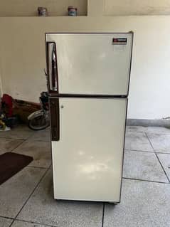 National No Frost Refrigerator (Fridge and Freezer)