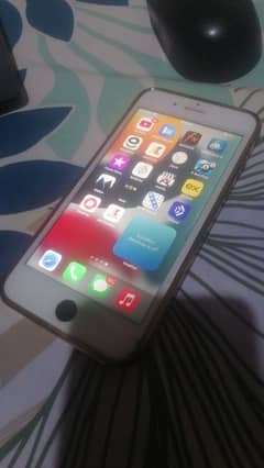 2 iphone 7 plus and one panel