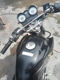 YBR 125G 2018-B Lahore Registered